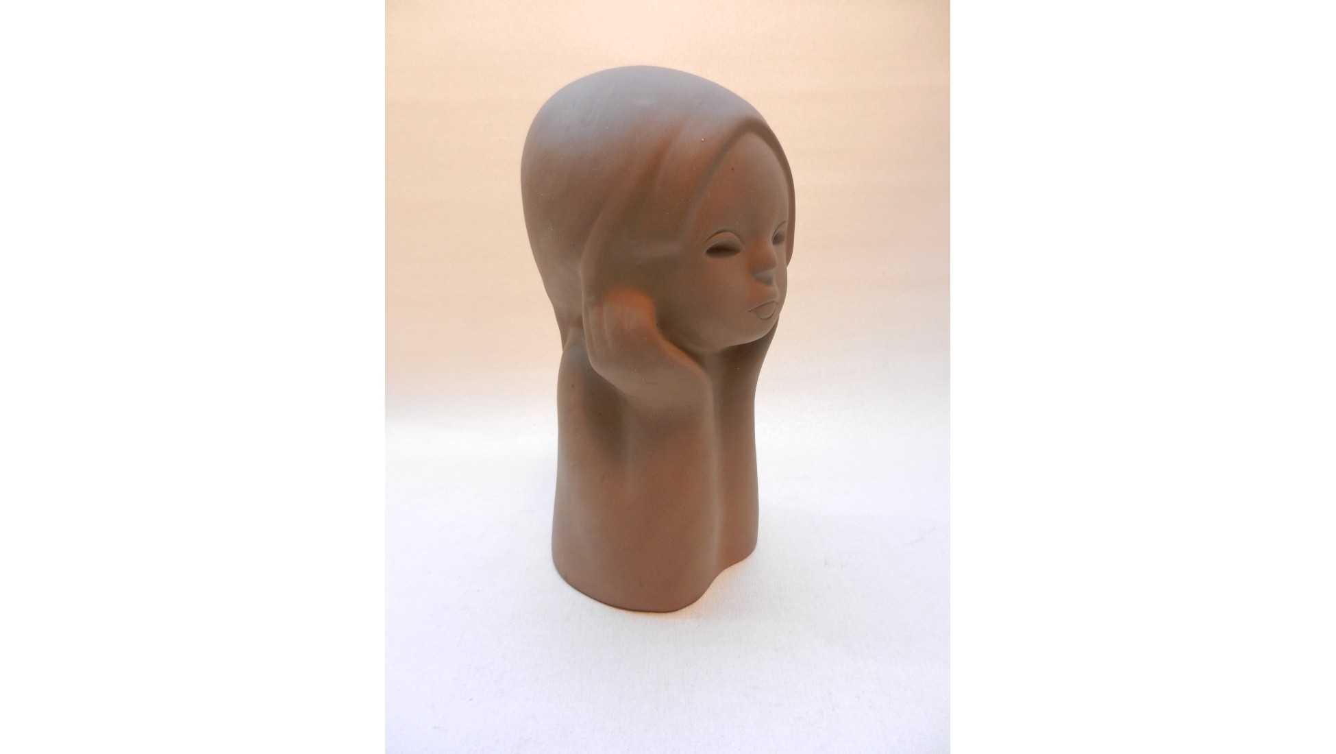 TEKT-i keraamiline kuju "Naise pea" 
