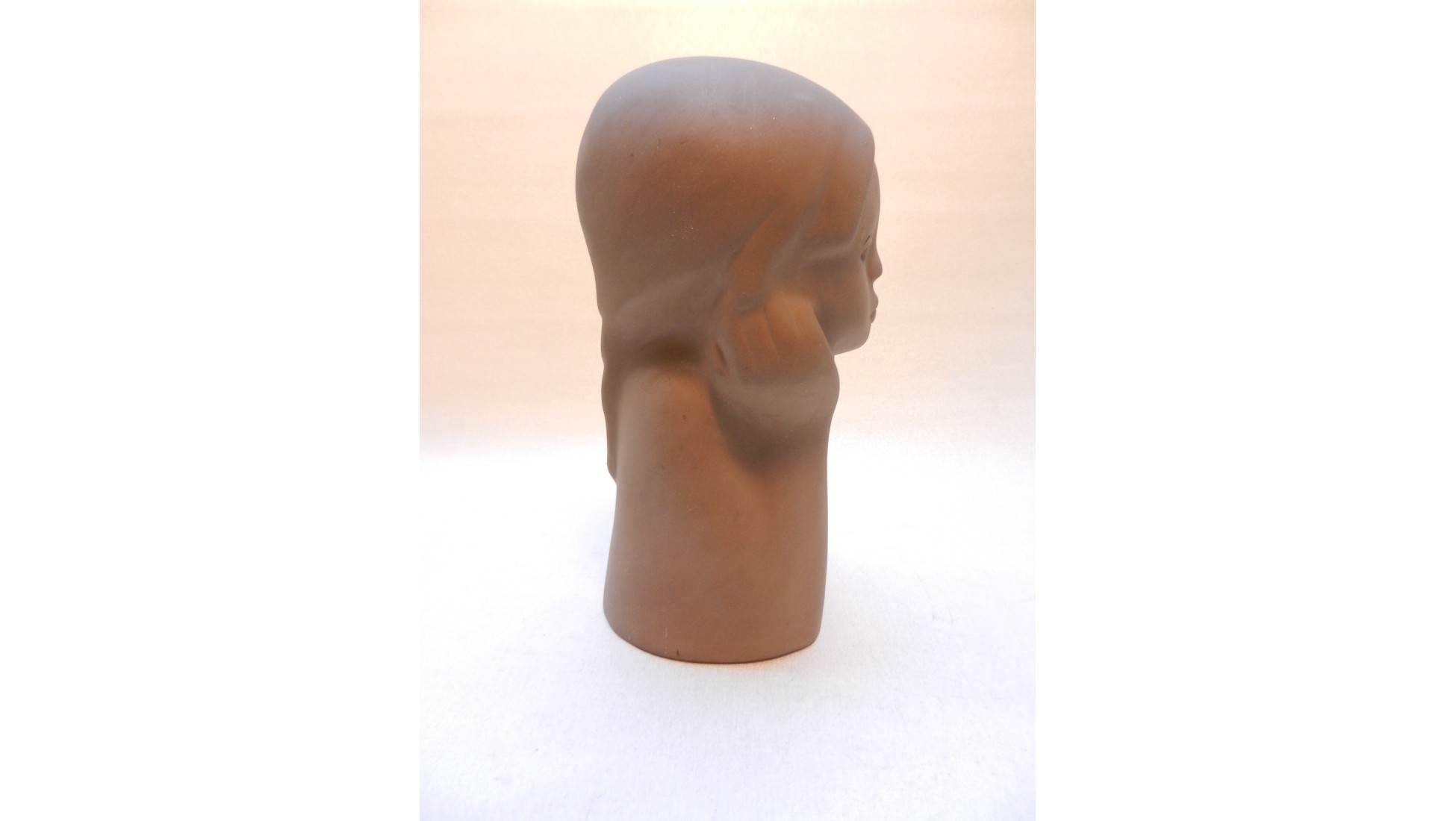 TEKT-i keraamiline kuju "Naise pea" 